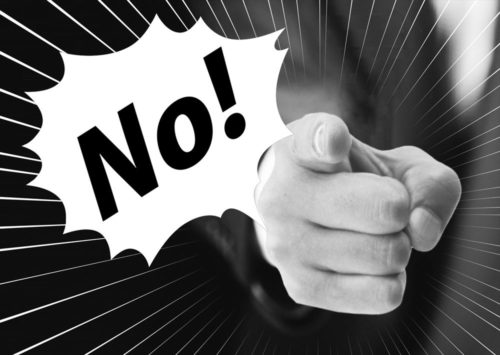 「プログラマーやめとけ」の真の理由!?将来性ないうえにきついしつらい?